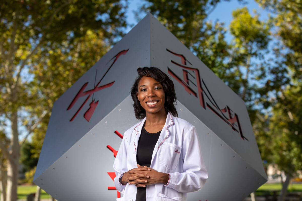 UNLV mechanical engineering student Alexandrea Washington poses for a portrait in the Engineering Building courtyard
